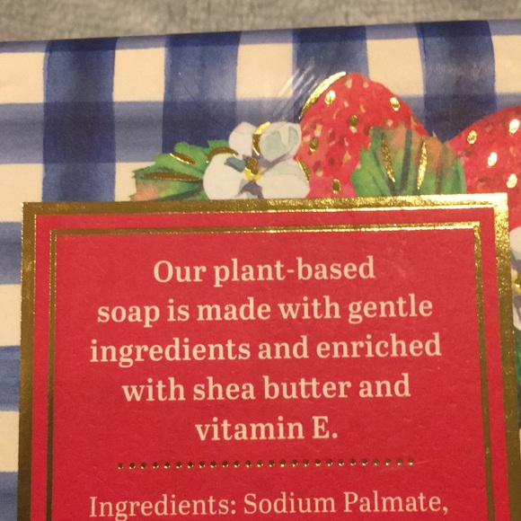 Scented Strawberry Fields Luxury Bar Hand Soap NWT 10.58oz shea butter vit E - Picture 9 of 15